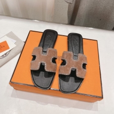 Hermes Slippers